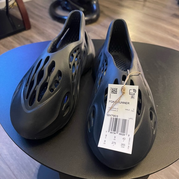 Yeezy Other - Yeezy Foam Runner. Mineral Blue.